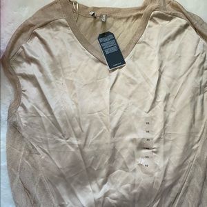 NWT Guess sleeveless top size XS defective